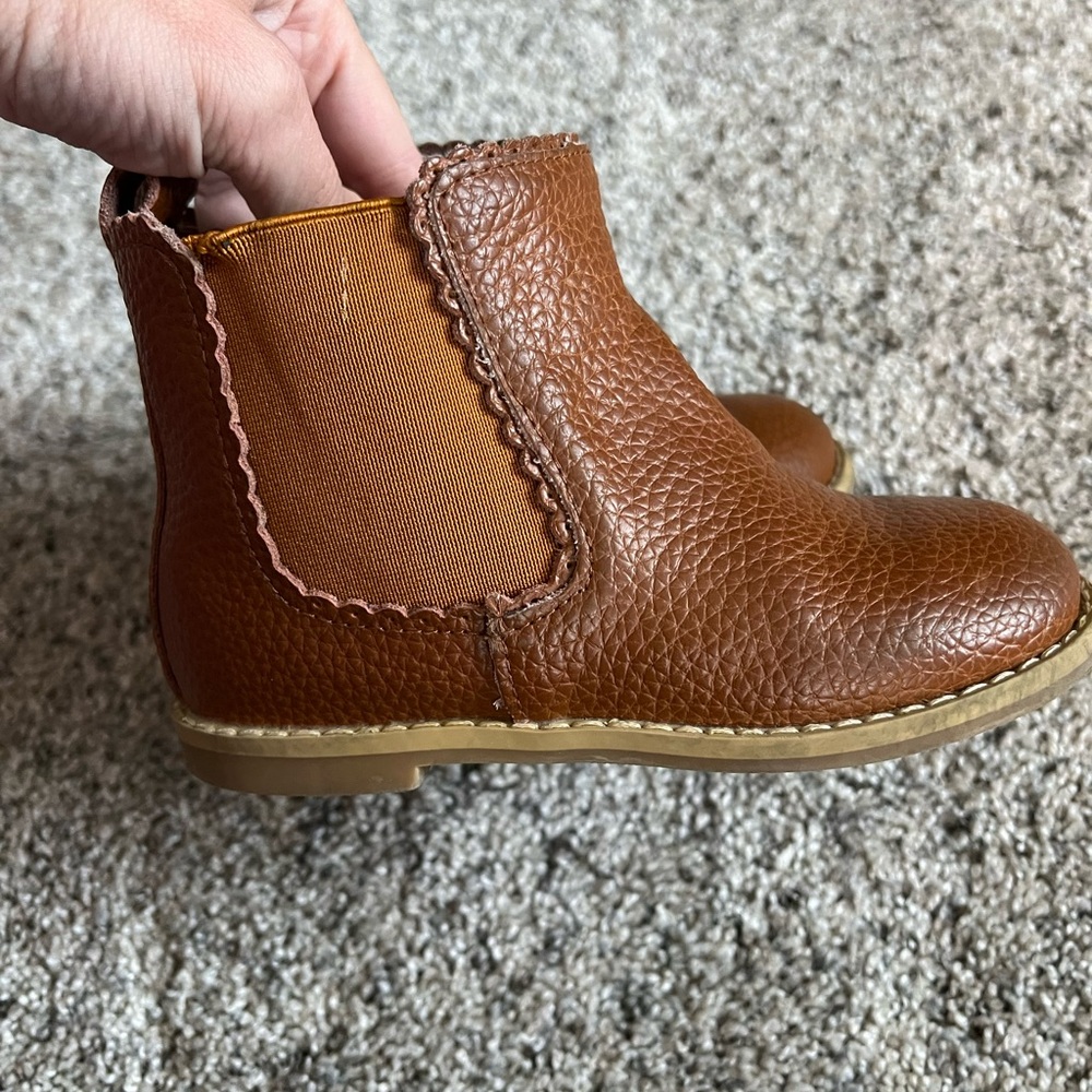 Monkey Feet boots